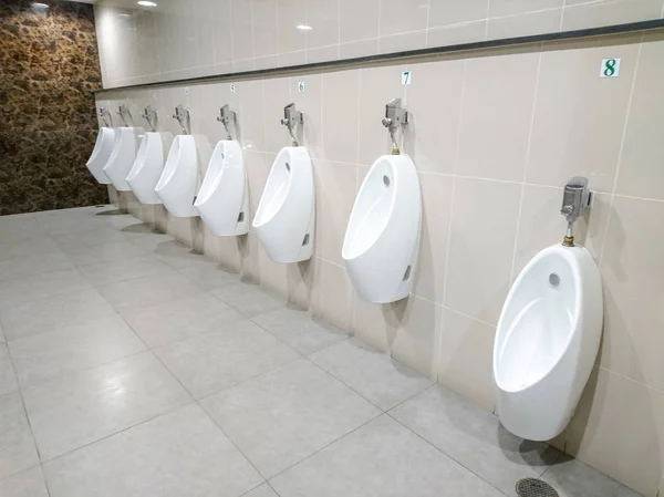 Порожні Громадські Чоловіки Туалет Торговому Центрі — стокове фото