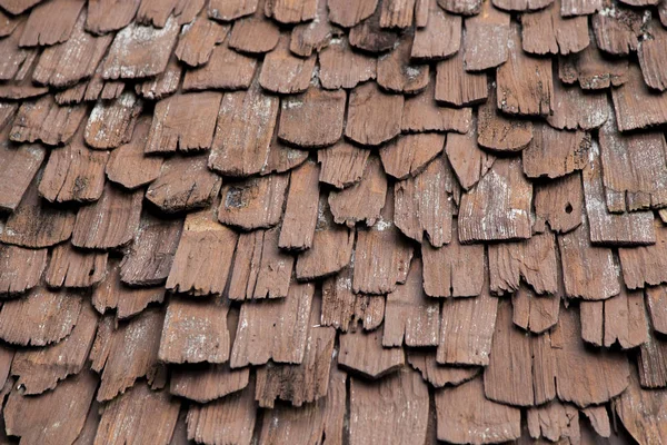 Lo sfondo del tetto è fatto di legno — Foto Stock