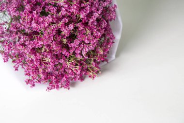 Pembe kuru çiçek buketi