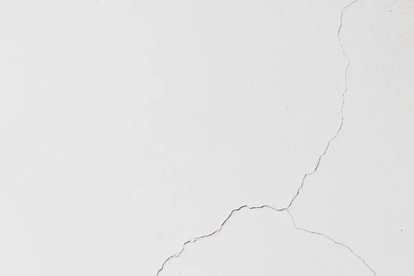 Beyaz Duvardaki Çatlakların Arkaplanı — Stok fotoğraf
