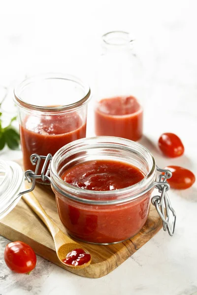 Homemade tomato sauce, or tomato and strawberry ketchup