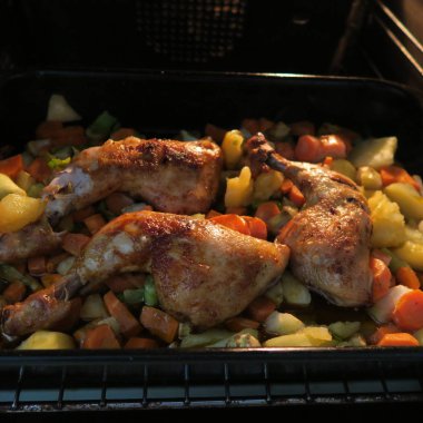 görünümü ile çeşitli sebze kızarmış tavuk kadar kapatın