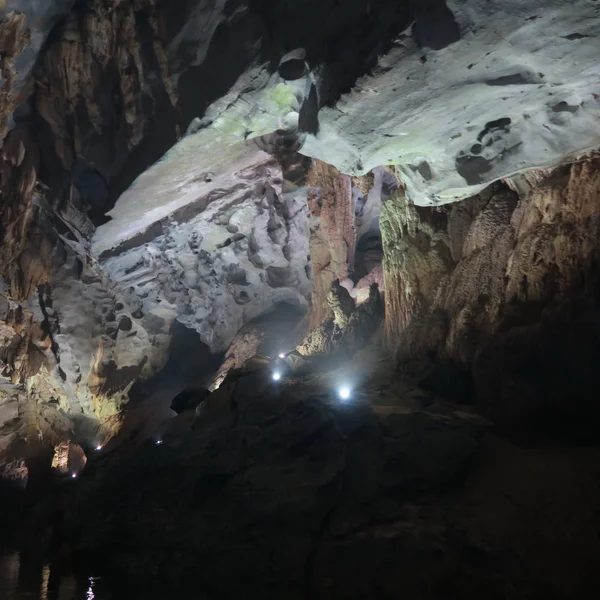 Cueva Phong Nha Que Puede Llegar Desde Agua Barco Parque —  Fotos de Stock