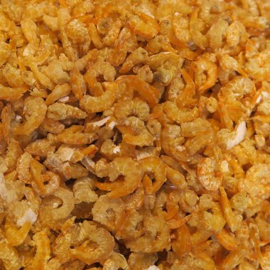 Kurutulmuş yengeç, Hong Kong'da bir sokak pazarında kaydedildi