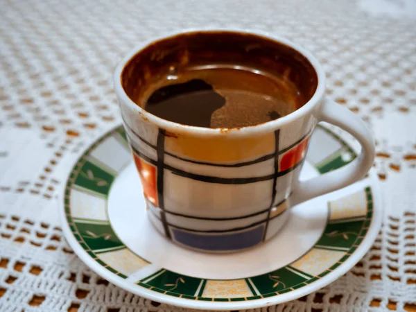 Hagyományos Török Kávét Egy Modern Kupa — Stock Fotó