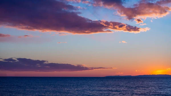 Atemberaubender Sonnenuntergang Und Horizont Meerblick Bunte Wolken Himmel — Stockfoto