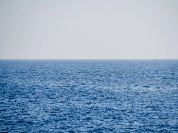 Mare Lunatico Blu Profondo Niente All Orizzonte — Foto Stock