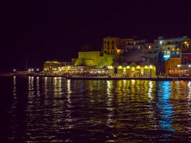 Eski şehir ve Chania şehir limanı - Girit, Yunanistan