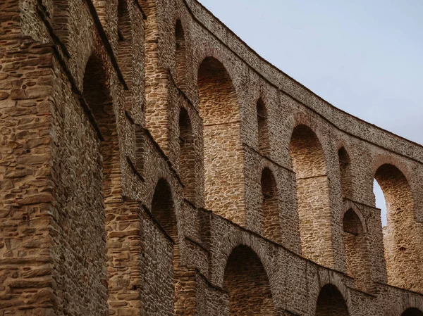 Krásný Starověký Římský Akvadukt — Stock fotografie