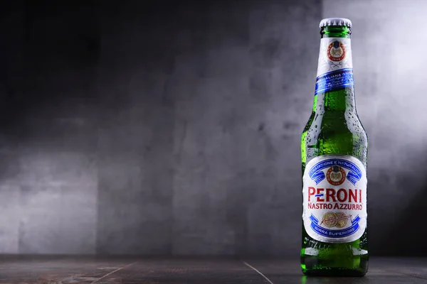 Poznan Pol Mayo 2018 Botella Peroni Nastro Azzurro Una Cerveza — Foto de Stock