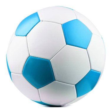 Deri futbol topu beyaz arkaplanda izole.