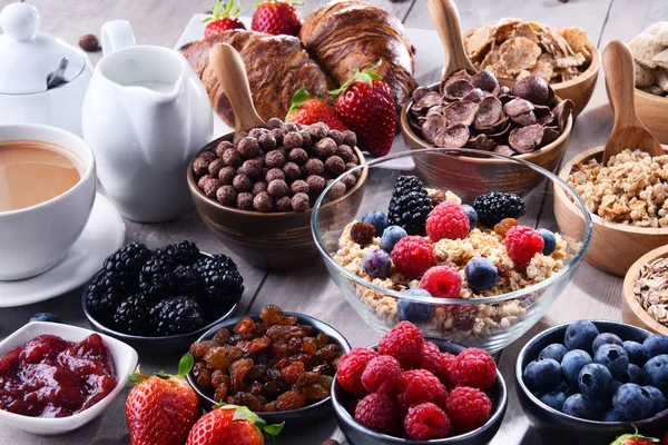 Composición Con Diferentes Tipos Productos Cereales Para Desayuno Frutas Frescas — Foto de Stock