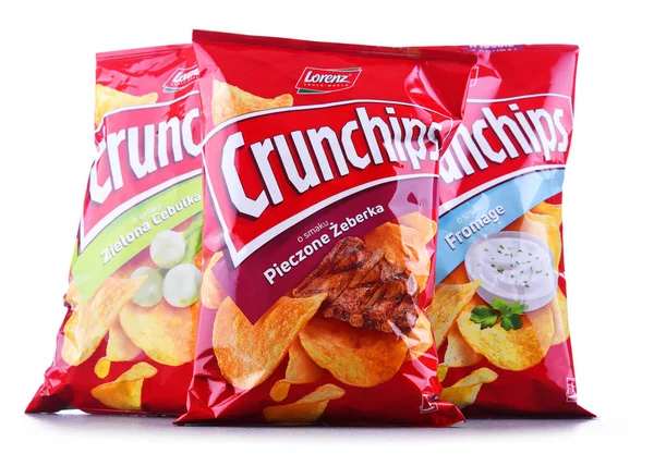 ポズナン ポーランド 2018 パケットの Crunchips ポテトチップス イーゼンブルクで 1999 年に設立されたドイツの食品会社によるローレンツ スナック世界生産のブランド — ストック写真