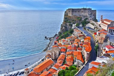 Reggio Calabria, İtalya ilinin Scilla şehir.