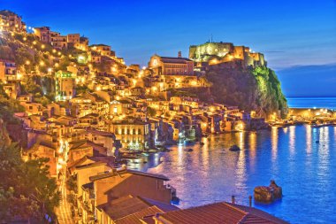 Reggio Calabria, İtalya ilinin Scilla şehir.