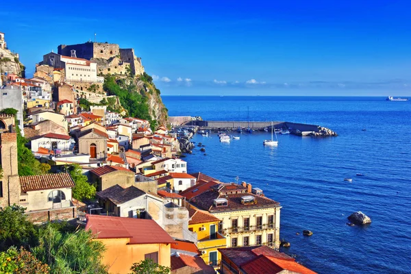 Reggio Calabria, İtalya ilinin Scilla şehir.