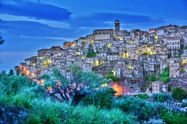 州カタンツァーロ カラブリア イタリアでマットバドラート村 — ストック写真