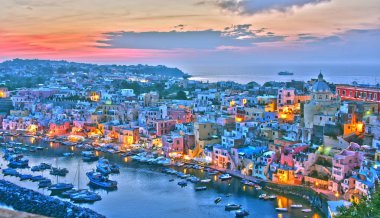 Procida Island, İtalya'nın Metropolitan City of Naples, Campania, İtalya'nın panoramik manzaralı.