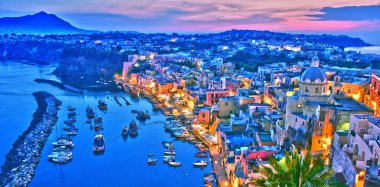 Procida Island, İtalya'nın Metropolitan City of Naples, Campania, İtalya'nın panoramik manzaralı.