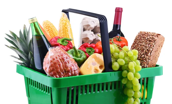 Carrello Shopping Plastica Con Prodotti Alimentari Assortiti Isolato Bianco — Foto Stock