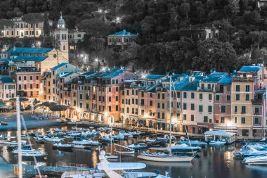 Pitoresk balıkçı köyü ve holiday resort Portofino, Cenova Metropolitan şehir İtalyan Rivierası Liguria, İtalya