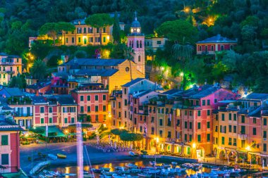 Pitoresk balıkçı köyü ve holiday resort Portofino, Cenova Metropolitan şehir İtalyan Rivierası Liguria, İtalya