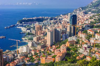 Monako şehrinin manzarası. Fransız Rivierası.