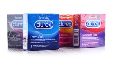 Poznan, Pol - 28 Eylül 2018: Durex ürünleri, bir marka prezervatif ilk olarak geliştirilen ve Ssl International tarafından İngiltere'de Anglo-Hollandalı şirket Reckitt Benckiser aittir 2010 yılından bu yana üretilen