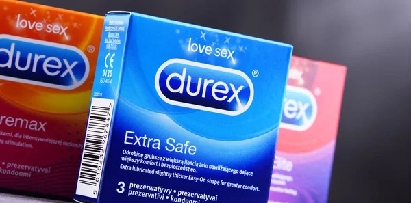 Poznan, Pol - 28 Eylül 2018: Durex ürünleri, bir marka prezervatif ilk olarak geliştirilen ve Ssl International tarafından İngiltere'de Anglo-Hollandalı şirket Reckitt Benckiser aittir 2010 yılından bu yana üretilen