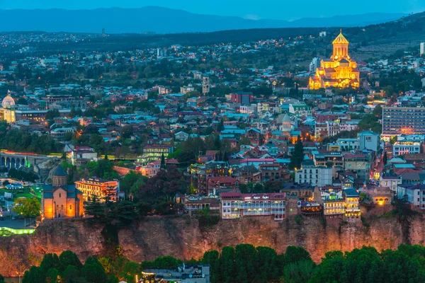 Vista Panorâmica Tbilisi Geórgia Após Pôr Sol Com Sameba Catedral — Fotografia de Stock