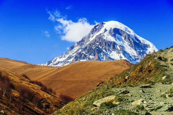 Monte Kazbek Tercer Pico Más Alto Georgia Gran Cáucaso — Foto de Stock