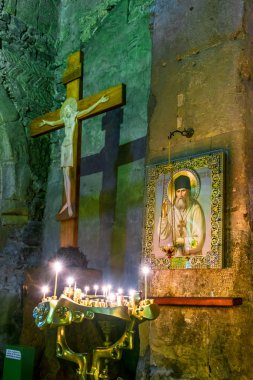Mtsheta, Gürcistan - 25 Ekim 2018: İç in Svetitskhoveli Katedrali, Mtsheta, Gürcistan tarihi şehirde