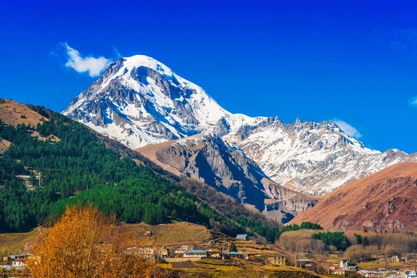 Monte Kazbek Tercer Pico Más Alto Georgia Gran Cáucaso — Foto de Stock