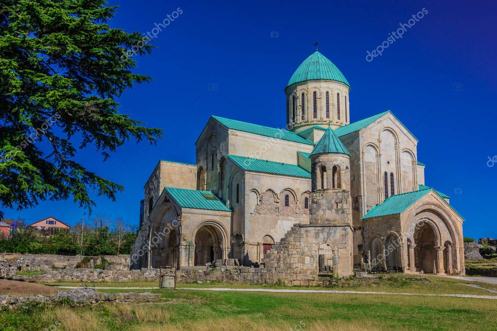 Catedral de Bagrati o Catedral de la Dormición llamada también Catedral
