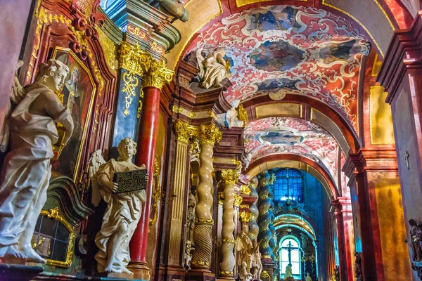 ファラ 聖マリア大聖堂ポズナン ポーランドのポズナン ポーランド 2018 インテリア — ストック写真