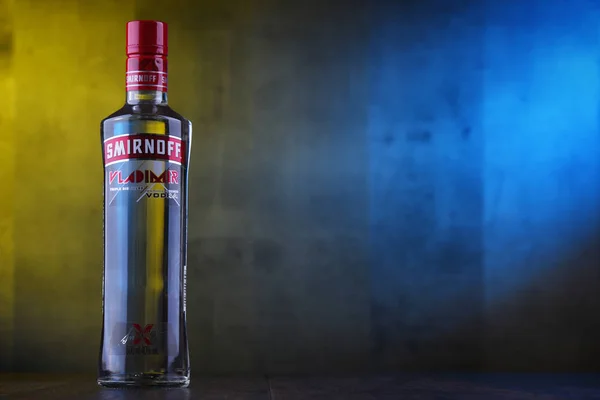 Poznan Polen Dec 2018 Smirnoff Flaska Ett Märke Vodka Produceras — Stockfoto