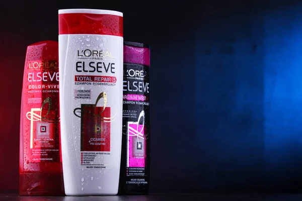 Poznan Pol Dec 2018 Produtos Oreal Uma Empresa Francesa Cosméticos — Fotografia de Stock