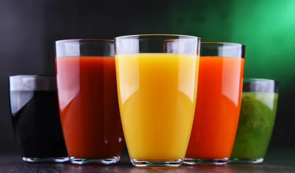 Verres Avec Jus Fruits Légumes Frais Biologiques Régime Désintoxication — Photo