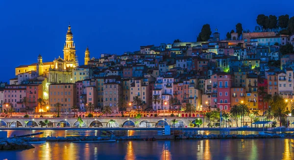 Menton Fransız Rivierası Nda Eski Kasaba Mimari Gece — Stok fotoğraf