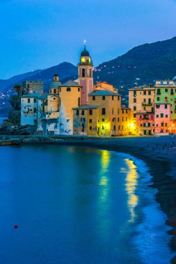 Camogli Büyükşehir Cenova şehir, Liguria, İtalya İtalyan Rivierası'nda turist resort