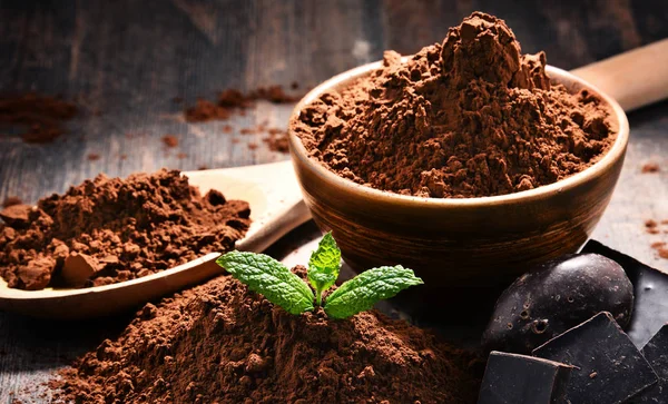 Composición Con Tazón Cacao Polvo Sobre Mesa Madera — Foto de Stock