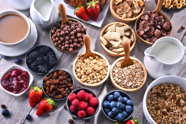 Composição Com Diferentes Tipos Produtos Cereais Pequeno Almoço Frutas Frescas — Fotografia de Stock