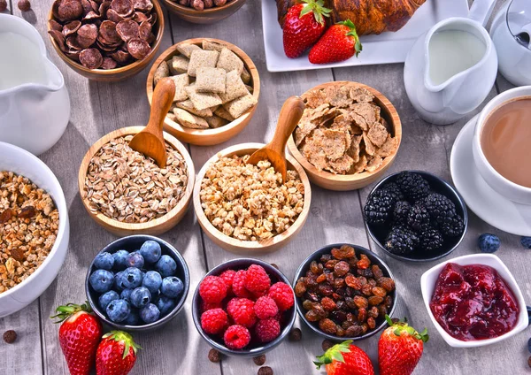 Composição Com Diferentes Tipos Produtos Cereais Pequeno Almoço Frutas Frescas — Fotografia de Stock