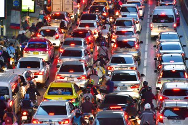 Bangkok, Tayland - 29 Ocak 2018: Bangkok Street rush hour sırasında.