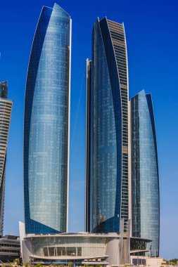 Abu Dhabi, Birleşik Arap Emirlikleri - 10 Şubat 2019: Etihad kuleleri Abu Dabi, Birleşik Arap Emirlikleri