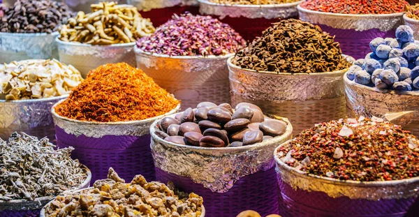 Variedad Especias Hierbas Puesto Del Mercado Callejero Árabe Dubai Spice — Foto de Stock