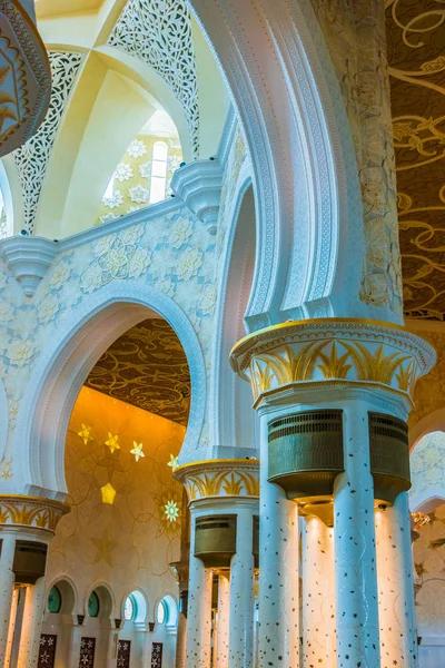 Intérieur Grande Mosquée Cheikh Zayed Abu Dhabi Émirats Arabes Unis — Photo