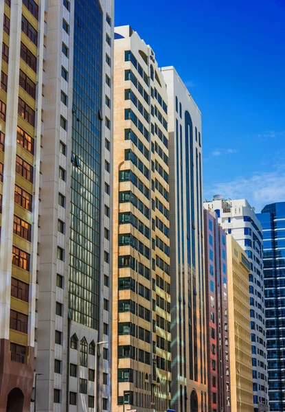 Arquitectura Moderna Del Centro Abu Dhabi Emiratos Árabes Unidos —  Fotos de Stock