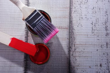 Ev dekorasyonu için orta boy boya fırçası