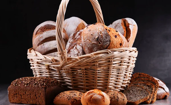 Composição com produtos de padaria variados — Fotografia de Stock